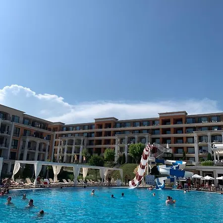 Private 49 In Prestige Apartment *